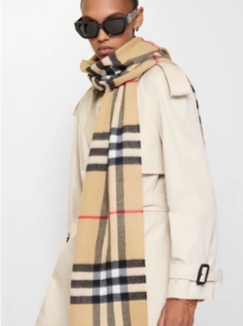 Unisex Burberry Scarf - Picture 3 of 5